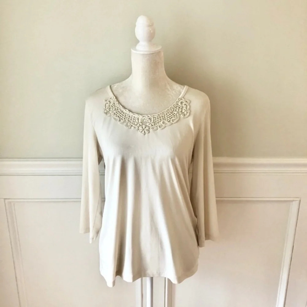 212 Collection Ivory Blouse Crochet Lace Top M